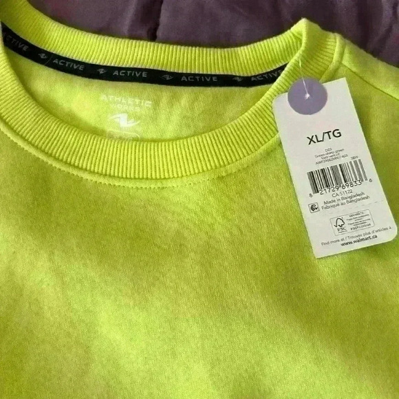 Athletica sweatshirt with reflective  sleeves NWT size XL - Picture 2 of 2